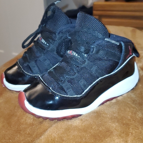 Jordan 11 Retro Breds in kids size 9c